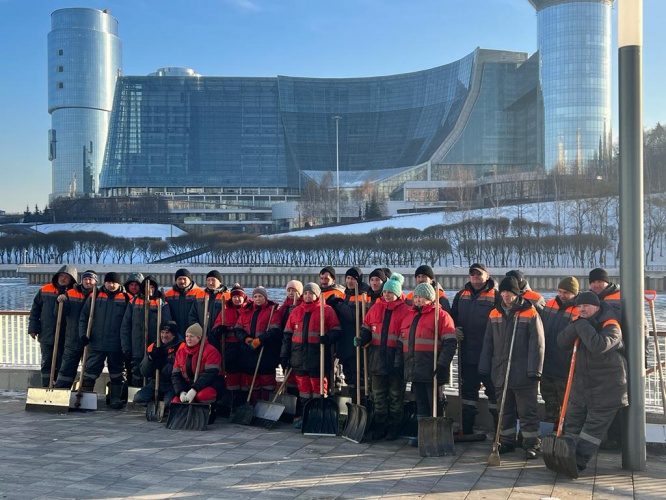 Сотрудникам Красногорской городской службы закупили зимнюю спецодежду