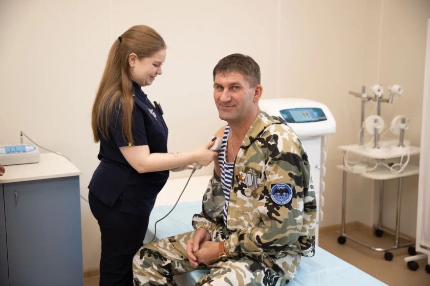 Содействие ветеранам СВО и членам их семей в получении качественной медицинской и психологической помощи – один из приоритетов деятельности фонда «Защитники Отечества».