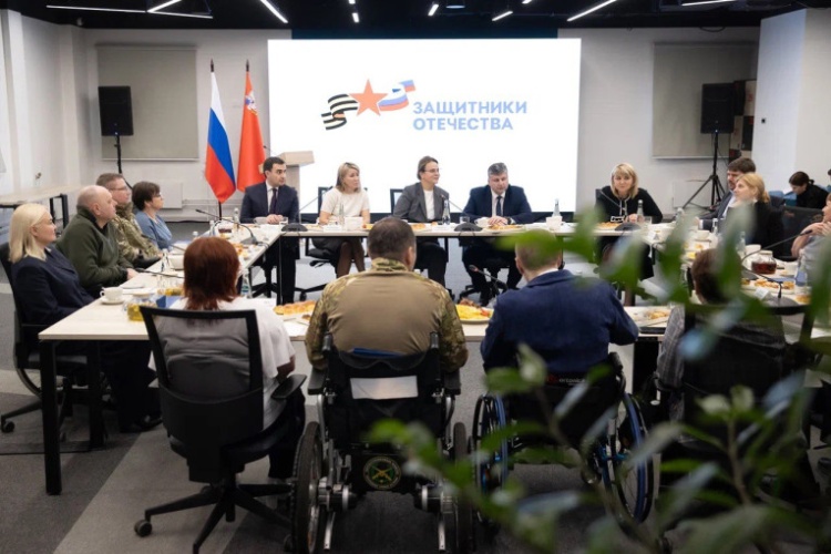 Анна Цивилева встретилась с ветеранами СВО