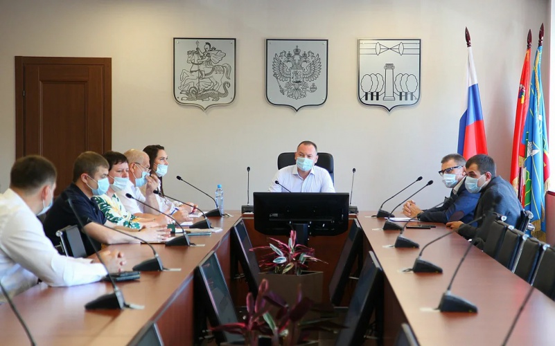 Алексей Спасский провел рабочее совещание по вопросам ЖКХ в Путилкове