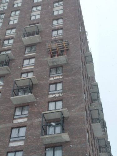 Гарибян: Под контролем Главгосстройнадзора МО было устранено повреждение балкона в ЖК «Пригород Лесное»