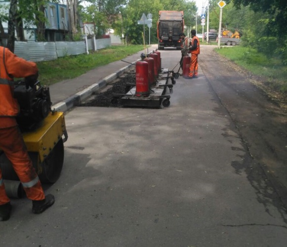 Глава Красногорска Радий Хабиров взял на контроль ямочный ремонт дорог в округе