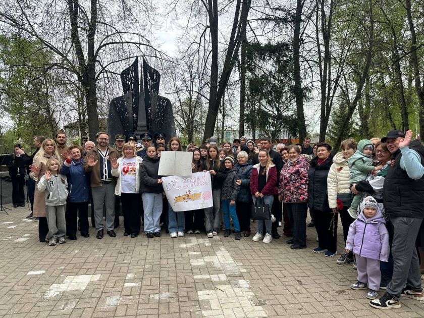Торжественный митинг в честь воинов Великой Отечественной войны прошёл в посёлке Светлые Горы