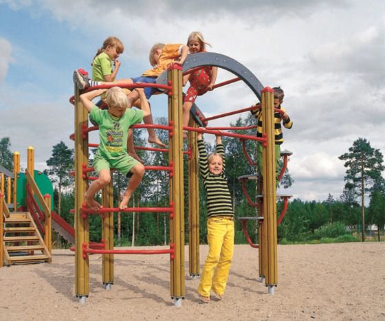 50 детских площадок построят в рамках соглашения между Министерством ЖКХ и Фондом «Общественная инициатива»