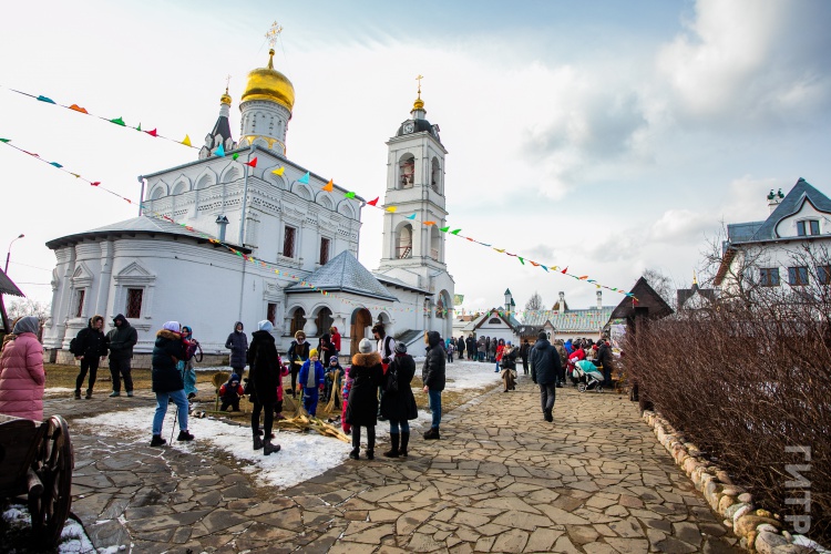Проводы Масленицы и Прощеное воскресенье отметили в храме великомученика Димитрия Солунского
