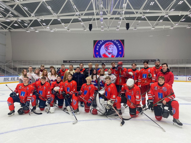 Команда филиала РАНХиГС обыграла хоккеистов их колледжа городского округа Лобня