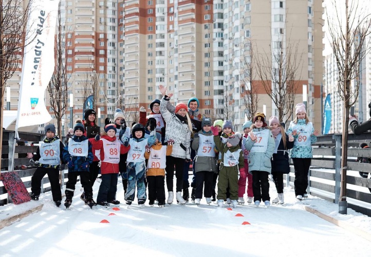 Соревнования на фигурных коньках прошли в Павшинской пойме