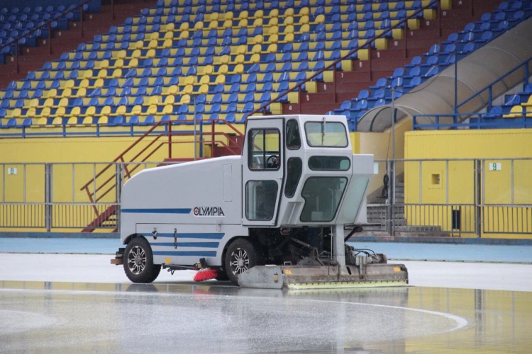 Тренировки спортсменов на льду стадиона «Зоркий» начнутся 19 ноября