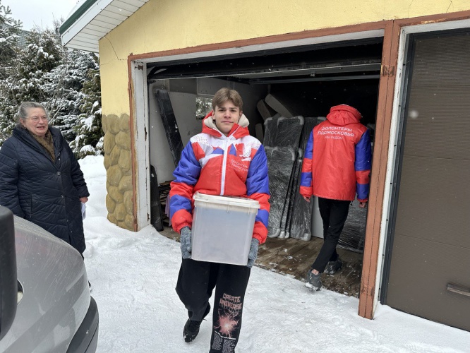 Тонну мёда передала жительница деревни Михалково для бойцов в зону СВО