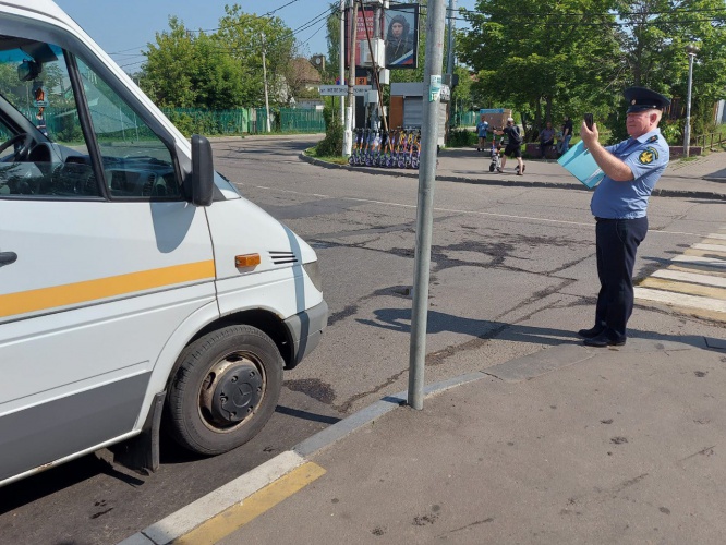 Чистоту и порядок проверили в маршрутках Красногорска