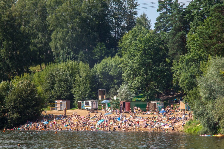 3700 человек посетили за минувшие выходные пляжи в Красногорске