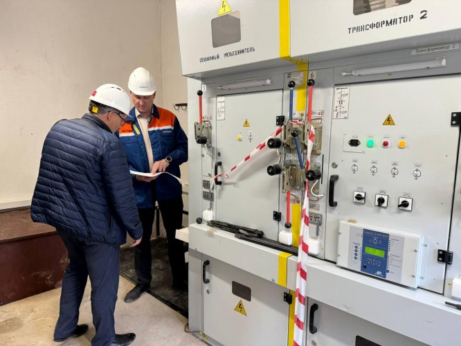 Специалисты «Мособлэнерго»  завершили реконструкцию двух подстанций для обеспечения Красногорской больницы на ул. Карбышева дополнительной электромощностью
