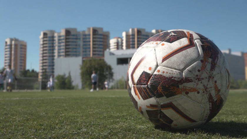 Вторая смена спортивно-оздоровительного лагеря стартовала в Красногорске на базе футбольного клуба «Зоркий»