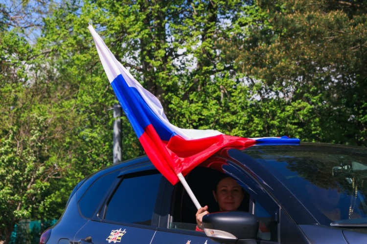 Боец СВО из Красногорска принял участие в юбилейном патриотическом автопробеге «Дорогами Победы»