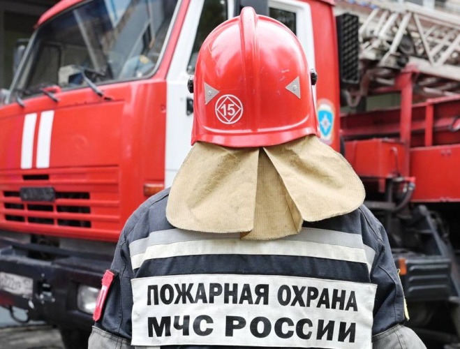 Экстренные оперативные службы ликвидировали открытое горение в квартире на пятом этаже в МКД на ул. Заповедной в ЖК «Ильинские луга»