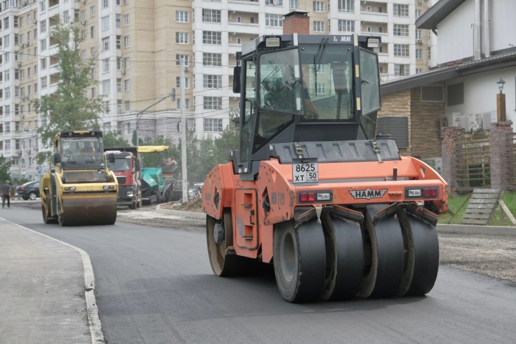 Благоустройство в микрорайоне Изумрудные холмы Красногорска: ход работ