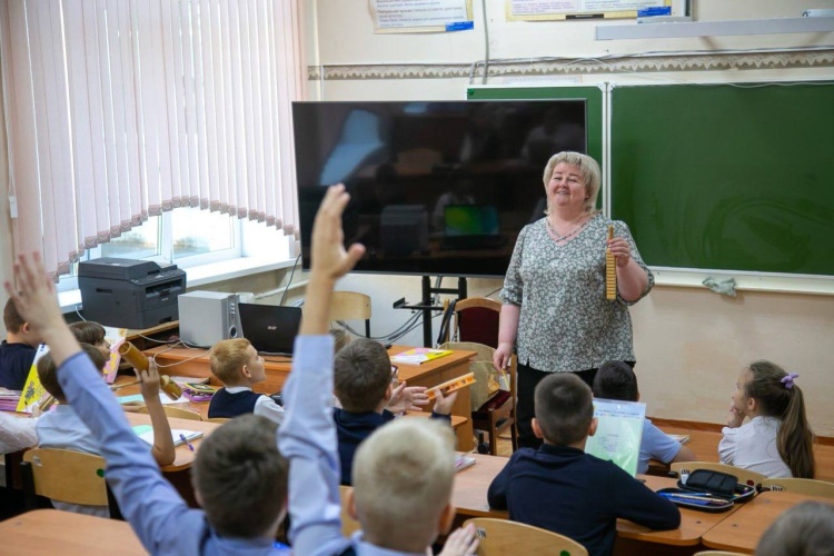 Учителя и преподаватели Красногорска смогут получить помощь в приобретении жилья
