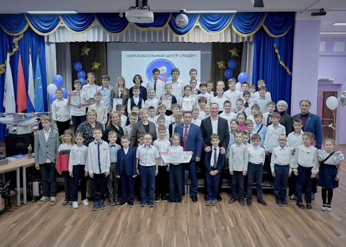 Авиамодельный клуб «ЗИГЗАГ» отметил 15-летний юбилей