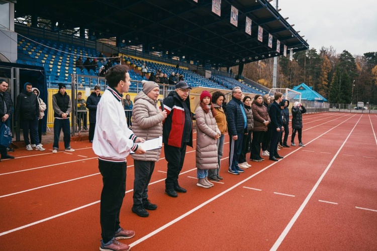 На стадионе «Зоркий» прошел футбольный турнир, посвященный Герою России Александру Водопьянову