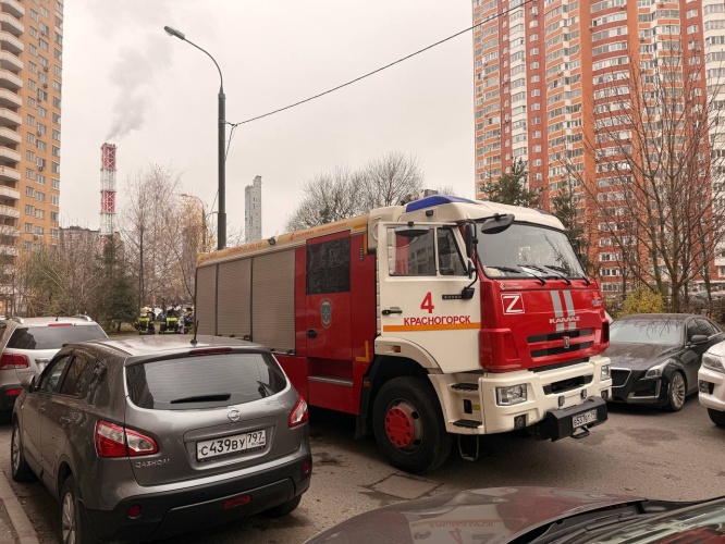 Частичное обрушение конструкций при демонтаже здания в Красногорске