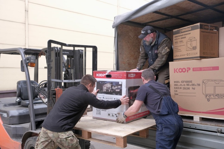 Около трех тонн груза будет отправлено из Красногорска в зону специальной военной операции