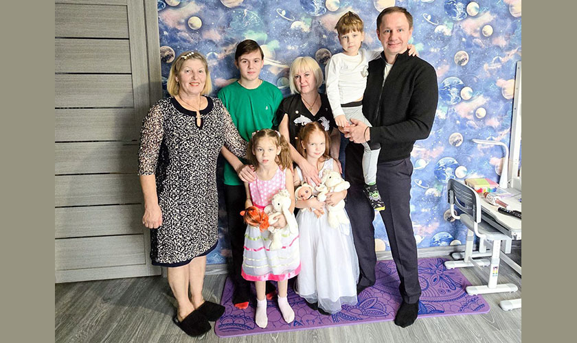 Дмитрий Волков навестил семью Героя СВО 