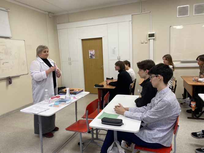 Школьникам в Красногорске рассказали, как курение вредит здоровью зубов