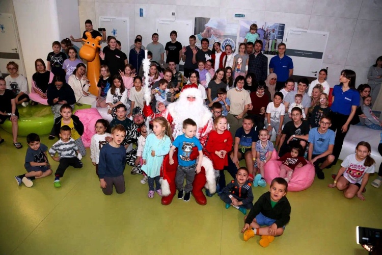 У юных пациентов Детского клинического центра им. Л.М. Рошаля исполнились мечты благодаря Госавтоинспекции Подмосковья и «Союзу безопасности дорожного движения»