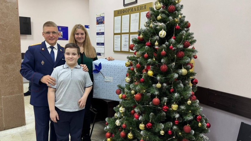 В Красногорске продолжается благотворительная акция «Ёлка желаний»