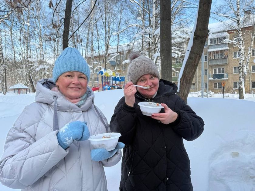В морозную погоду, основательно потрудившись, нет ничего лучше горячего лакомства