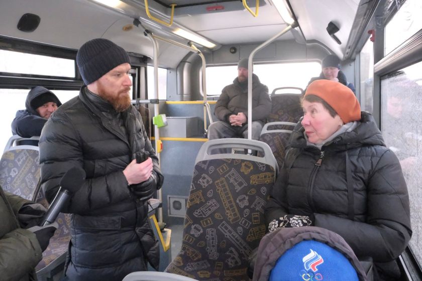 Депутаты городского округа провели выездную проверку автобусного маршрута №852