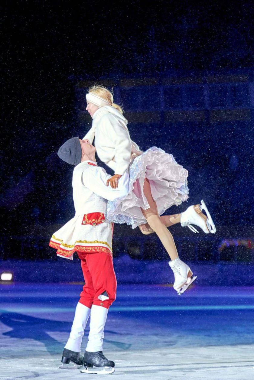 Уже сегодня в 17:00 — смотрите в ПРЯМОМ ЭФИРЕ ледовое шоу «Щелкунчик»!