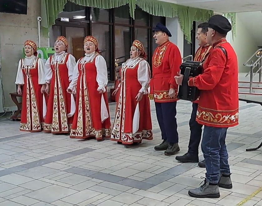 Хор русской песни «Россияночка» выступил для участников СВО в санатории «Архангельское»