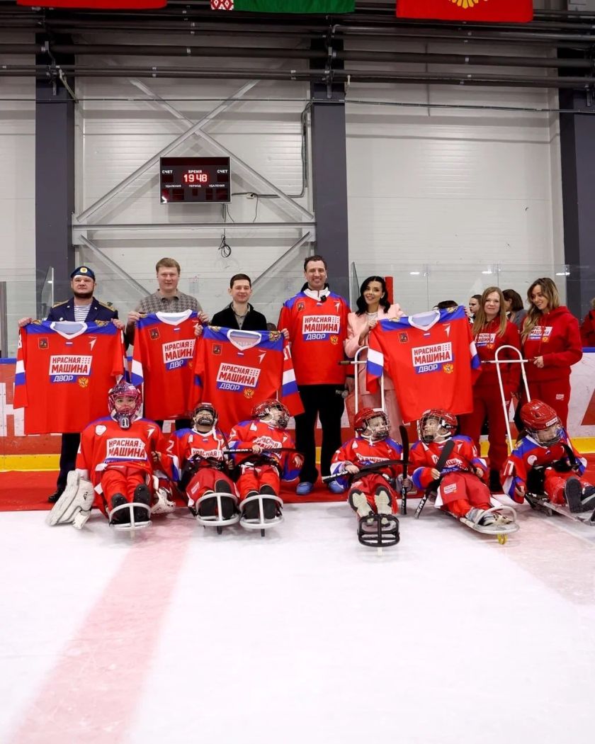 В Красногорске появился новый клуб по адаптивному хоккею — «Красная Машина Следж»