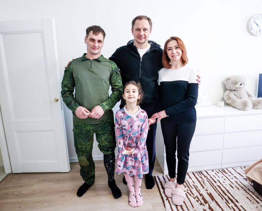 Дмитрий Волков навестил семью Героя СВО