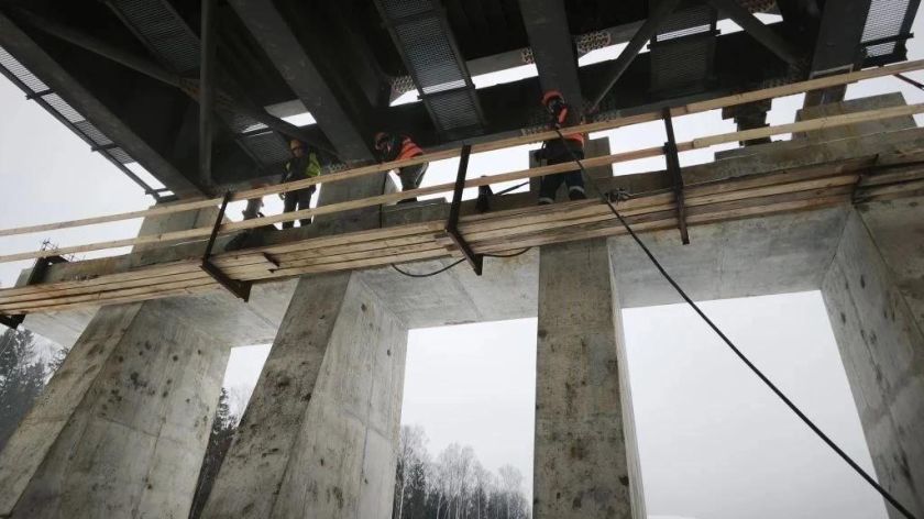 В Красногорске началось укрепление основания дублёра Пятницкого шоссе