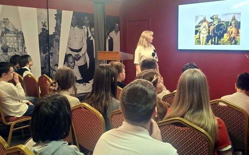 Красногорским школьникам рассказали о Дне воссоединения Крыма с Россией
