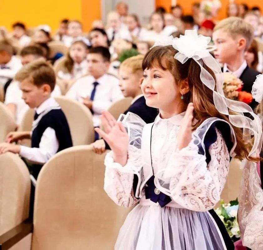 Красногорцам доступна онлайн-запись детей в первый класс