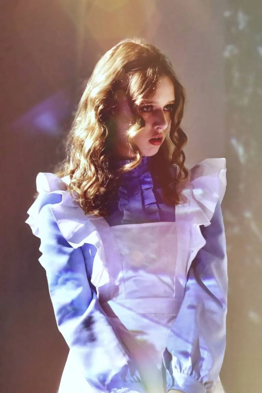 Магия творчества: в нахабинском лицее поставили «Алису в стране чудес»