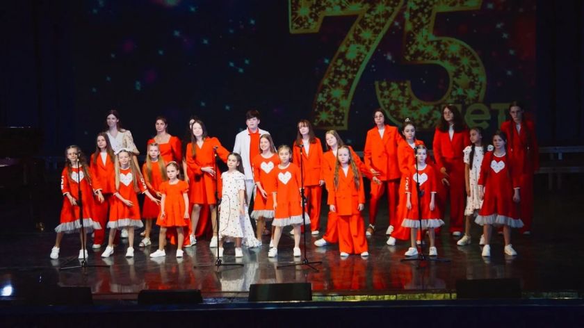 В Красногорске прошел отчетный концерт в честь 75-летия детской музыкальной школы имени А.А. Наседкина