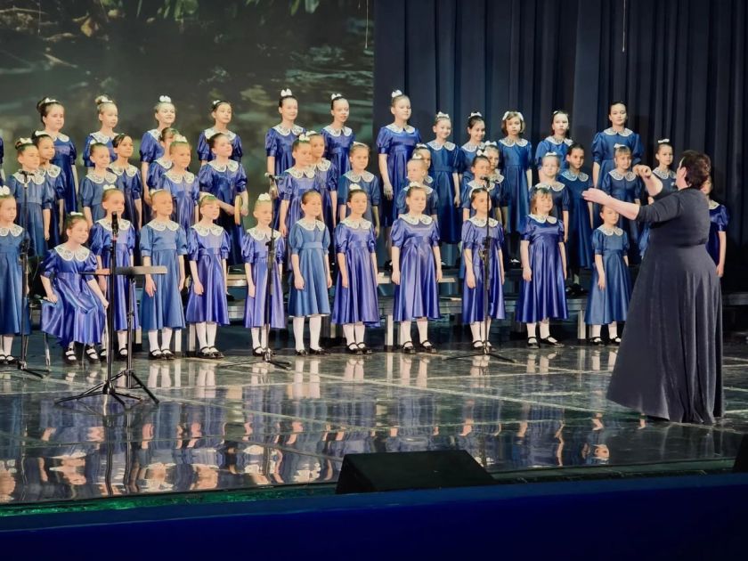 В Красногорске прошел отчетный концерт Детской музыкальной хоровой школы «Алые паруса»