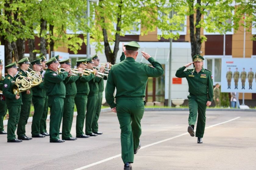 Торжественная линейка для кадетов прошла в военно-инженерной академии в Нахабино