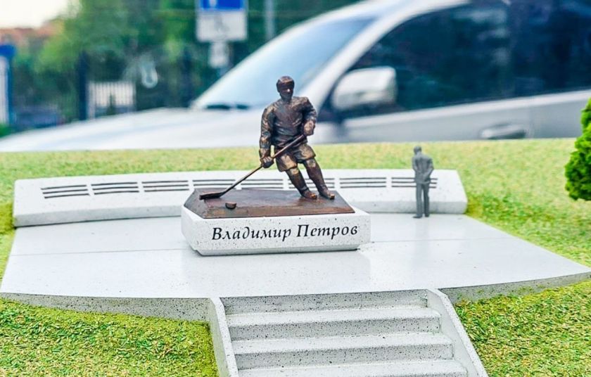 Дмитрий Волков обсудил установку памятника Владимиру Петрову и благоустройство прилегающей территории