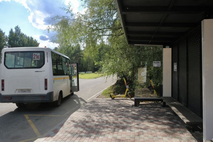 В посёлке Новый появились обновленные автобусные павильоны