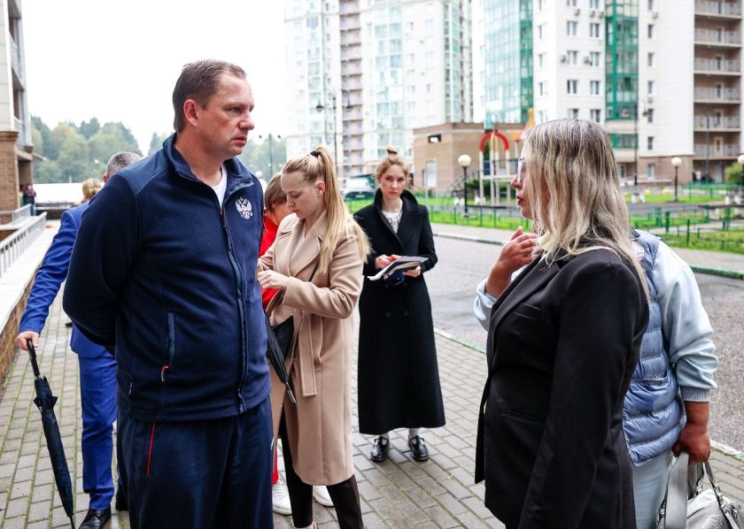Дмитрий Волков проверил ход восстановительных работ в «Изумрудных холмах»