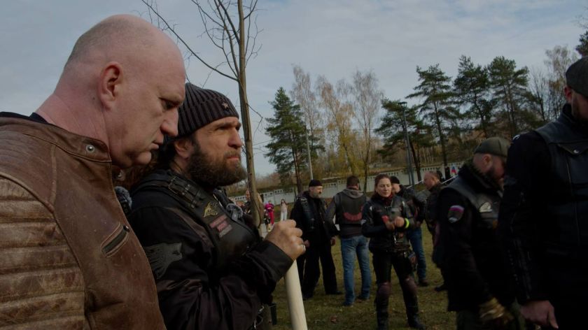 Деревья в память о погибших на СВО мотоциклистах высадили в Нахабино