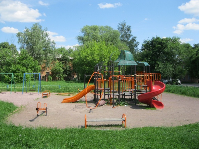Проверки детских площадок в Подольске