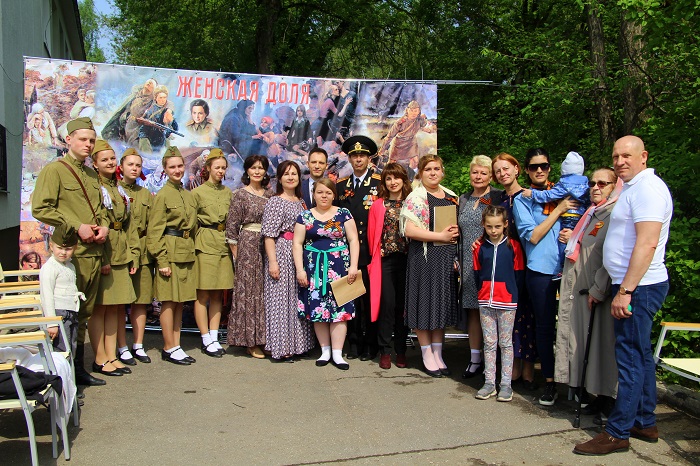 Мероприятия, посвященные празднованию 74-й годовщины Победы в Великой Отечественной войне, прошли на главной площади перед МБУК «ДК «Луч» с. Петрово-Дальнее.