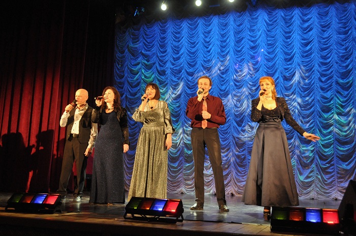 15 марта в ДК "Луч" состоялся концерт вокального коллектива "Отрада"