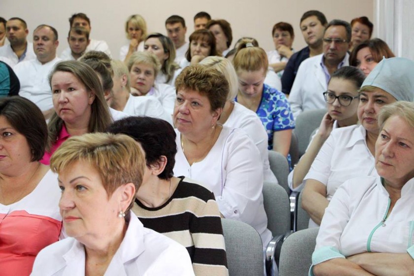 Глава района встретился с коллективом стоматологической поликлиники им. Л.Ф. Смуровой